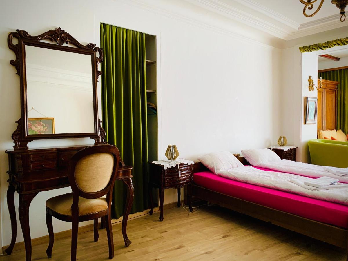 Weisses Roessli Hotel Лойкербад Екстериор снимка