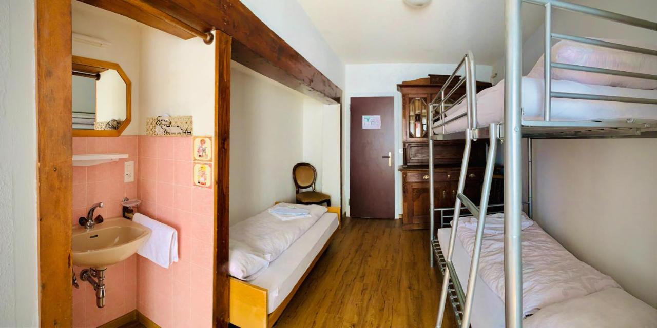 Weisses Roessli Hotel Лойкербад Екстериор снимка