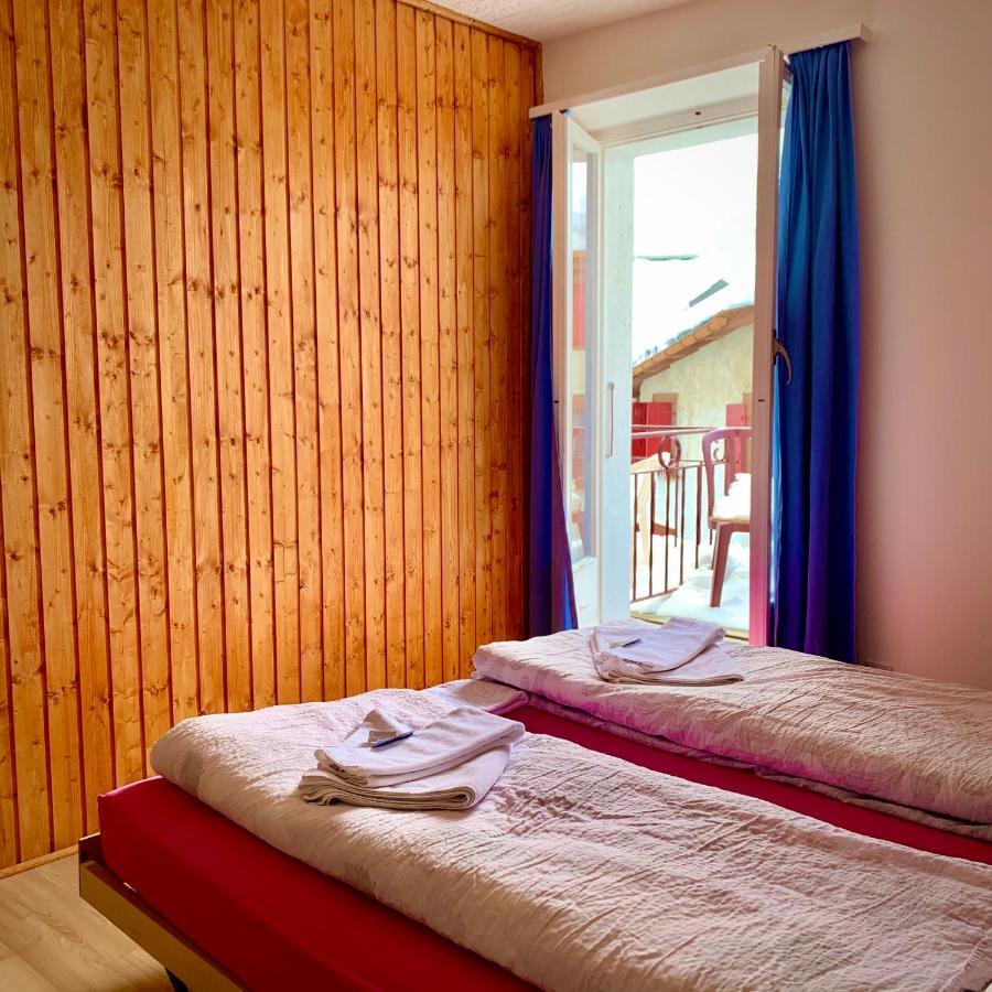 Weisses Roessli Hotel Лойкербад Екстериор снимка