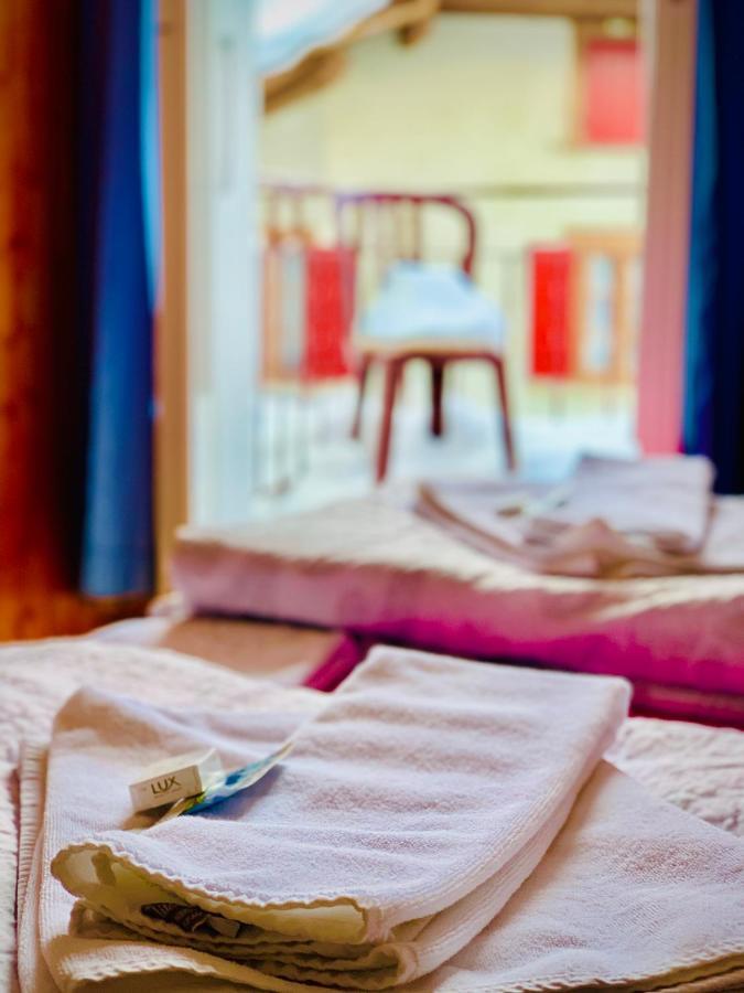 Weisses Roessli Hotel Лойкербад Екстериор снимка