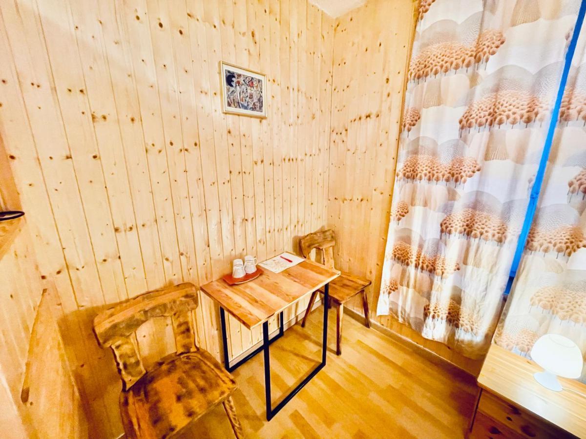Weisses Roessli Hotel Лойкербад Екстериор снимка